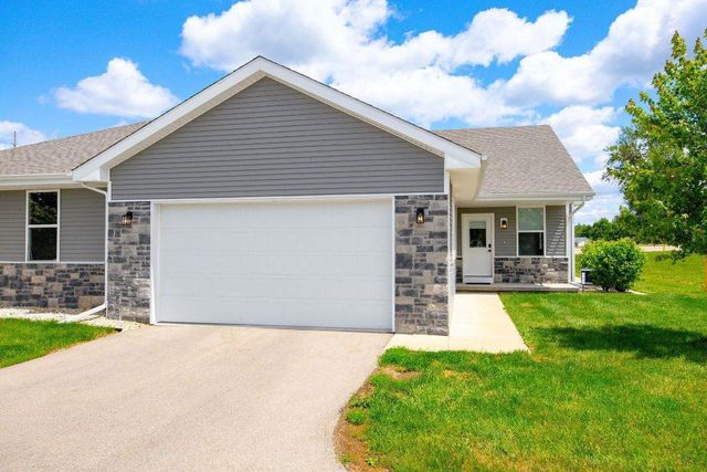 137 Bristle Way, Edgerton, WI 53534
