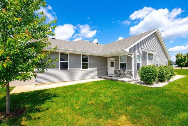 137 Bristle Way, Edgerton, WI 53534
