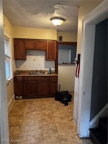 3224 Berkshire Road, Cleveland Heights, OH 44118