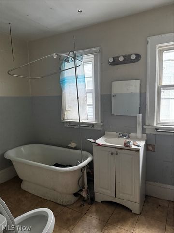 3224 Berkshire Road, Cleveland Heights, OH 44118