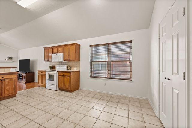 8136 Fleetwing Trail, Fort Worth, TX 76131