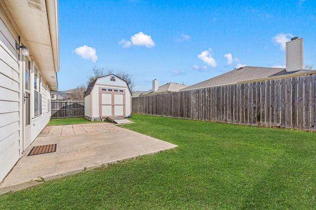 8136 Fleetwing Trail, Fort Worth, TX 76131
