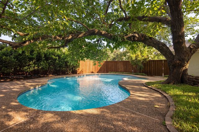 7704 La Cosa Drive, Dallas, TX 75248