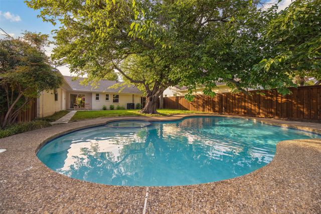 7704 La Cosa Drive, Dallas, TX 75248