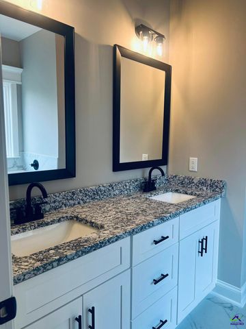 123 Early Drive, Byron, GA 31008