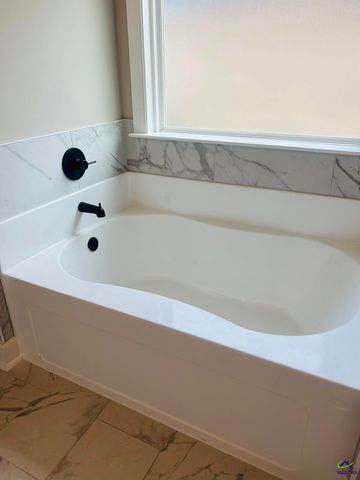 123 Early Drive, Byron, GA 31008