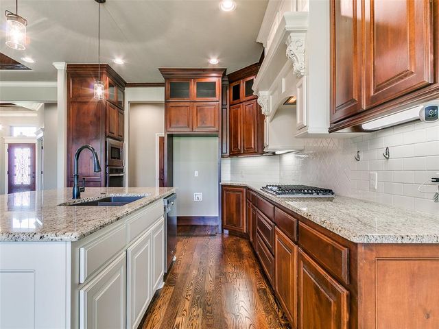 12105 SW 45th Terrace, Mustang, OK 73064