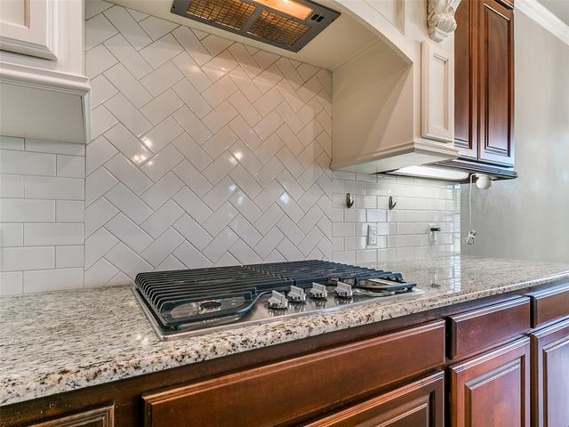 12105 SW 45th Terrace, Mustang, OK 73064