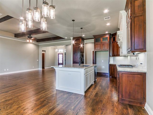 12105 SW 45th Terrace, Mustang, OK 73064