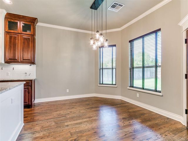 12105 SW 45th Terrace, Mustang, OK 73064