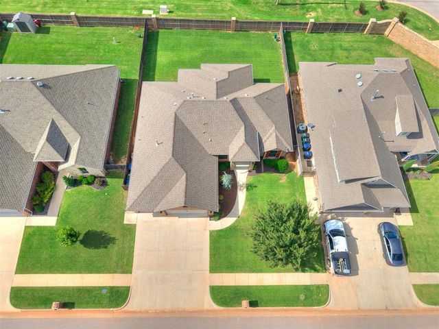 12105 SW 45th Terrace, Mustang, OK 73064