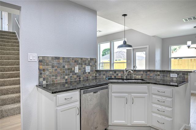 7720 Honeysuckle DR, Temple, TX 76502
