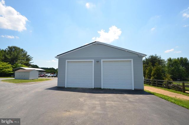 1251 STREAKER RD, Sykesville, MD 21784