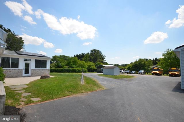 1251 STREAKER RD, Sykesville, MD 21784