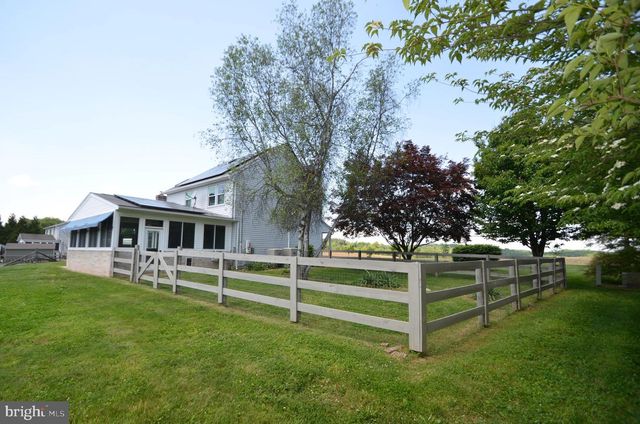 1251 STREAKER RD, Sykesville, MD 21784