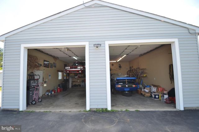 1251 STREAKER RD, Sykesville, MD 21784