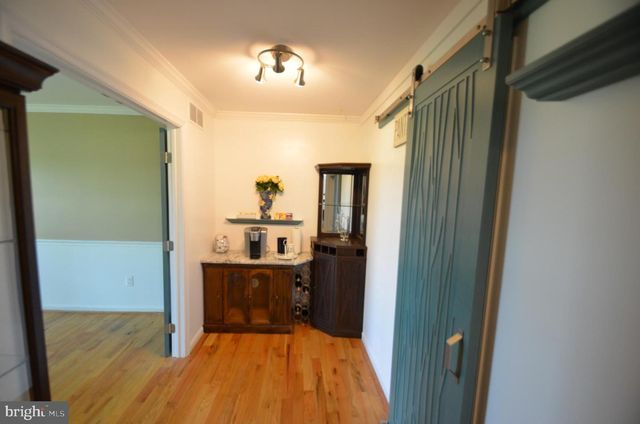 1251 STREAKER RD, Sykesville, MD 21784