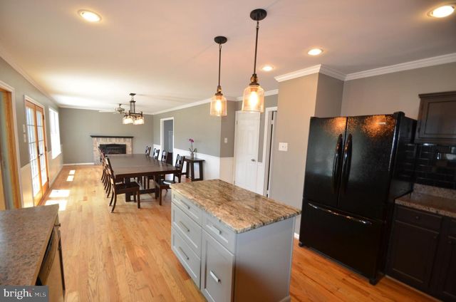 1251 STREAKER RD, Sykesville, MD 21784