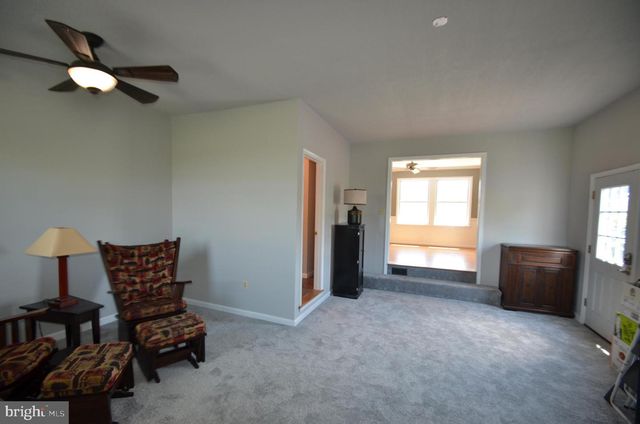 1251 STREAKER RD, Sykesville, MD 21784