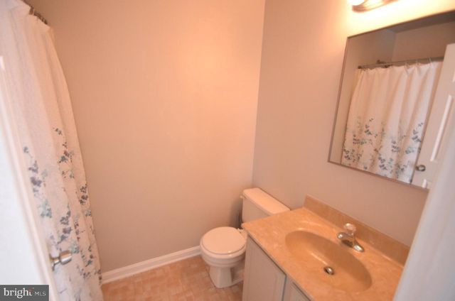 1251 STREAKER RD, Sykesville, MD 21784