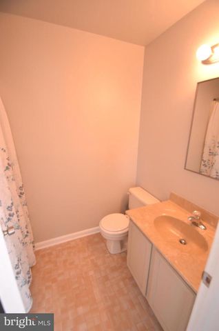 1251 STREAKER RD, Sykesville, MD 21784