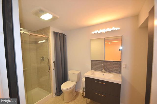 1251 STREAKER RD, Sykesville, MD 21784