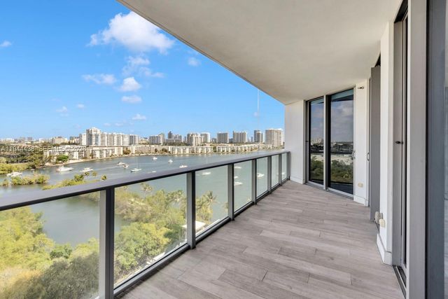 17301 Biscayne Boulevard 1106, North Miami Beach, FL 33160