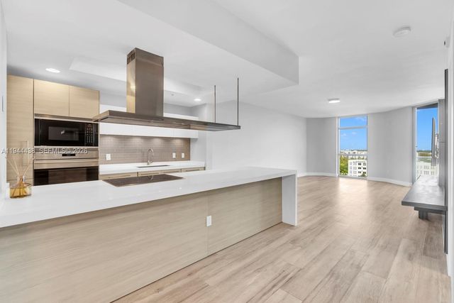 17301 Biscayne Boulevard 1106, North Miami Beach, FL 33160