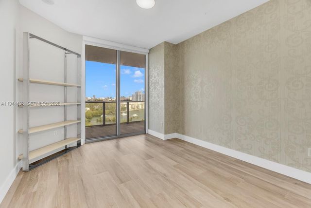 17301 Biscayne Boulevard 1106, North Miami Beach, FL 33160