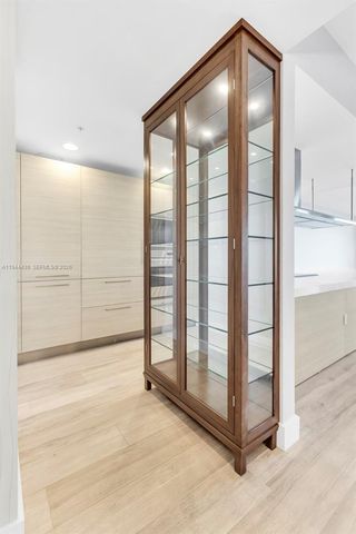 17301 Biscayne Boulevard 1106, North Miami Beach, FL 33160