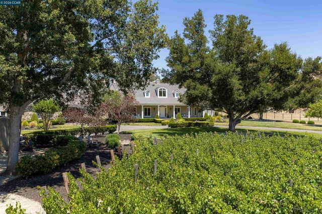 5401 Penny Ln, Danville, CA 94506