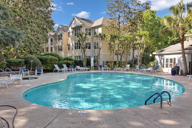 60 Fenwick Hall Allee Alley Apt 911, Johns Island, SC 29455