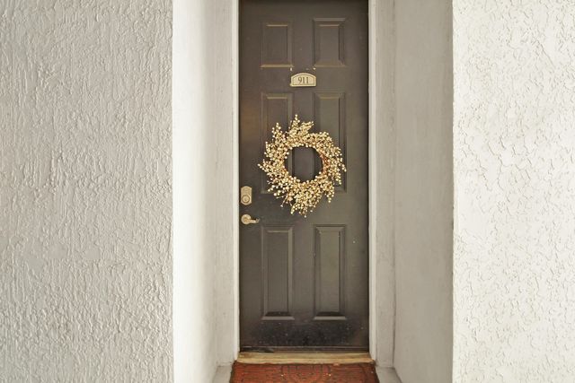 60 Fenwick Hall Allee Alley Apt 911, Johns Island, SC 29455