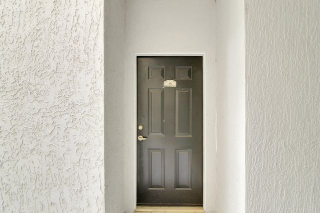 60 Fenwick Hall Allee Alley Apt 911, Johns Island, SC 29455