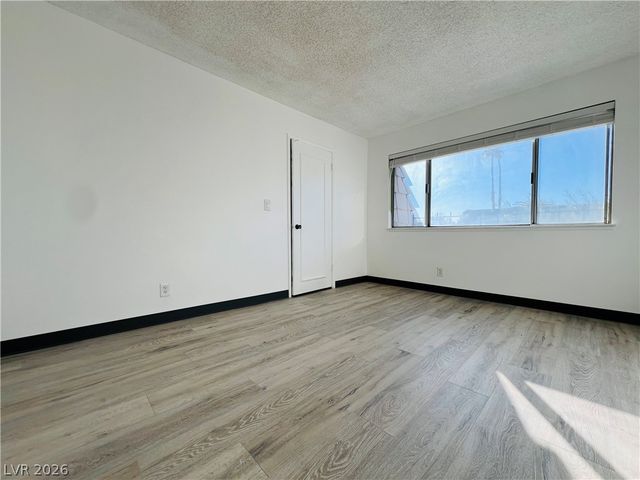 3744 Pilgrim Street A, Las Vegas, NV 89121