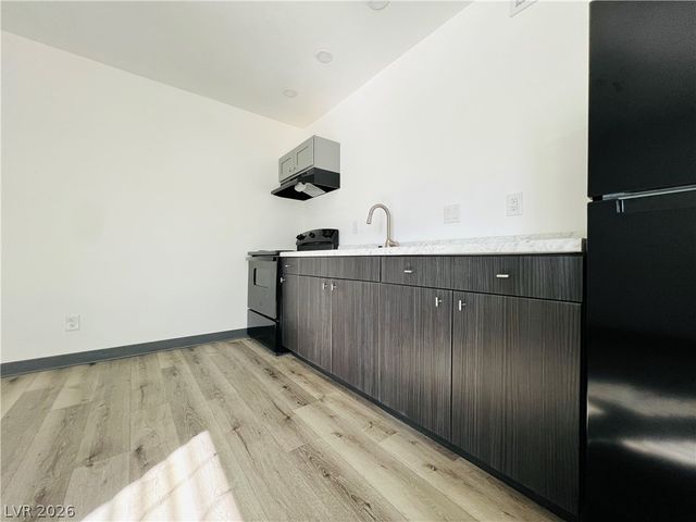 3744 Pilgrim Street A, Las Vegas, NV 89121