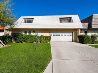 3744 Pilgrim Street A, Las Vegas, NV 89121