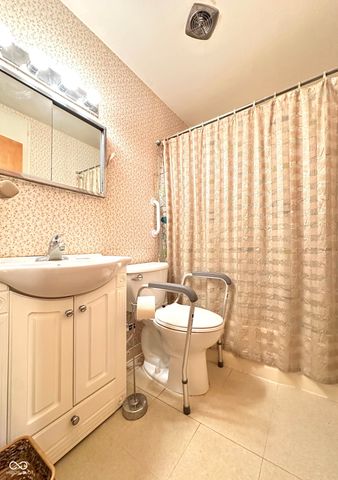 4724 Ashland Drive, Fort Wayne, IN 46835