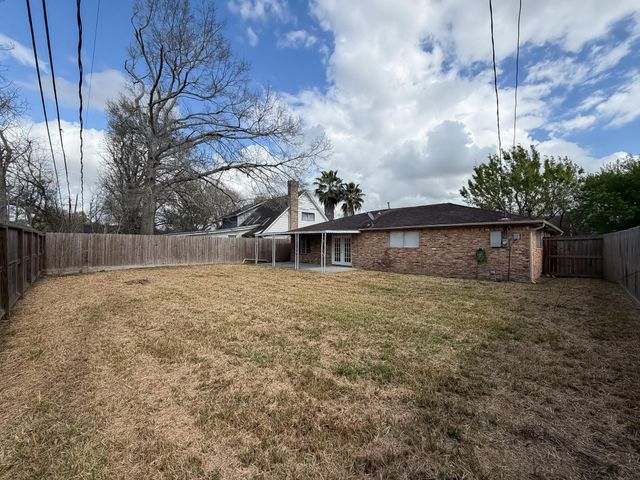 10815 Sagecrest Lane, Houston, TX 77089