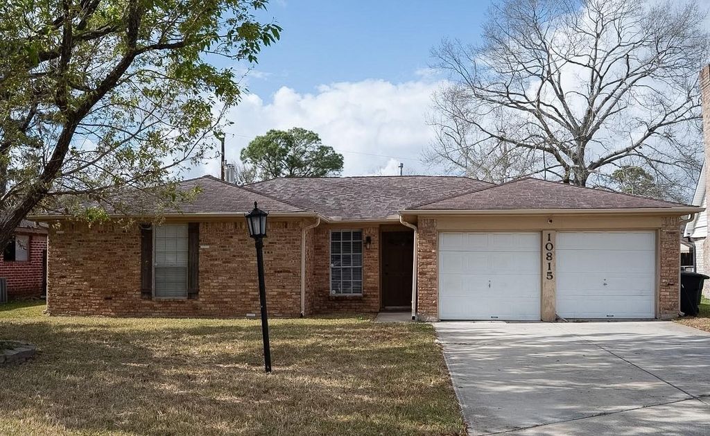 10815 Sagecrest Lane, Houston, TX 77089