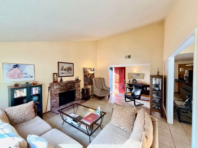 123 123 Ironwood, Oakland, CA 94605