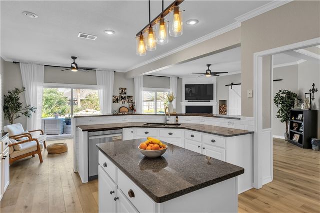 7705 Marissa Dr, Corpus Christi, TX 78414