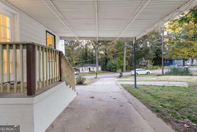 6048 BLACKHAWK Trail SE, Mableton, GA 30126