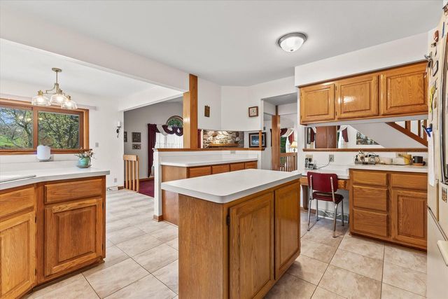 4039 Cypress LANE, Franklin, WI 53132