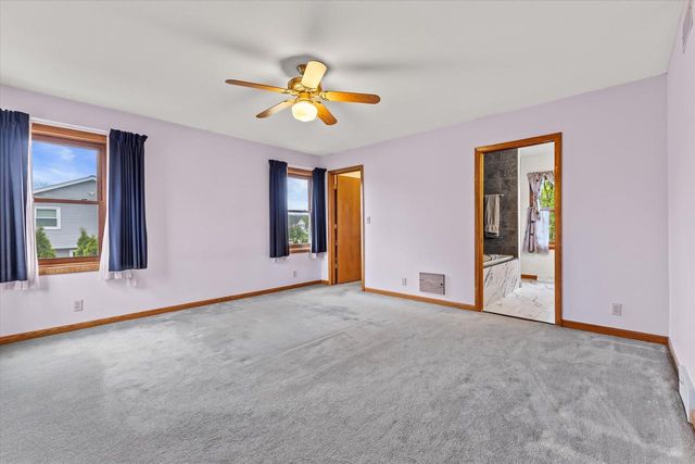 4039 Cypress LANE, Franklin, WI 53132