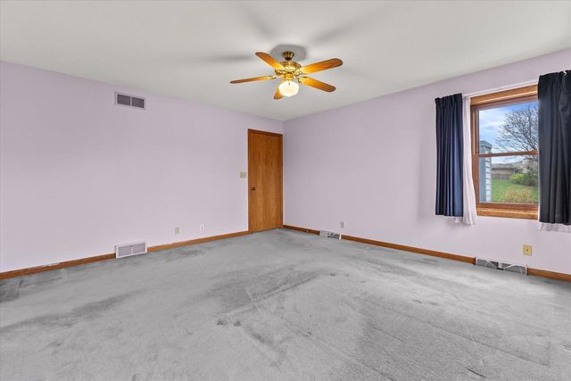 4039 Cypress LANE, Franklin, WI 53132