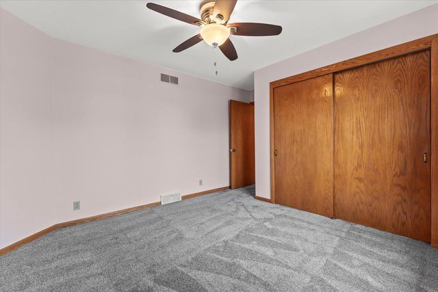 4039 Cypress LANE, Franklin, WI 53132