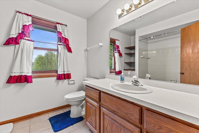 4039 Cypress LANE, Franklin, WI 53132