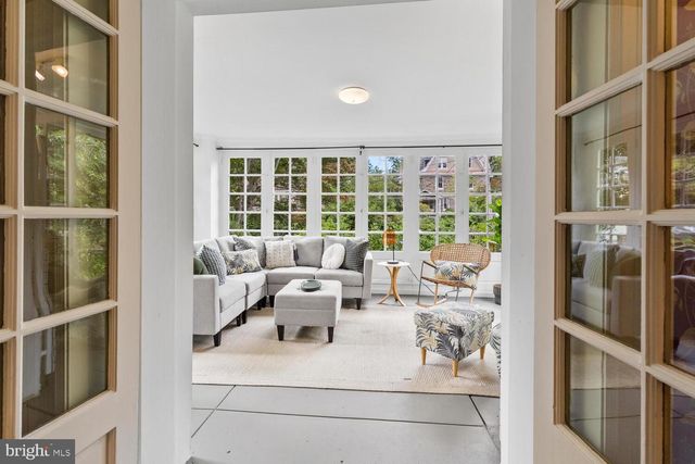 120 W SPRINGFIELD AVE, Philadelphia, PA 19118