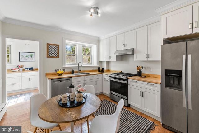 120 W SPRINGFIELD AVE, Philadelphia, PA 19118